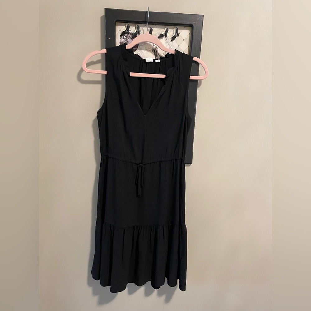 GAP Black Sleeveless Midi Dress